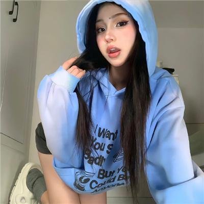 天王之女恋爱脑怒怼网友，连日来内幕曝光，被批炫富